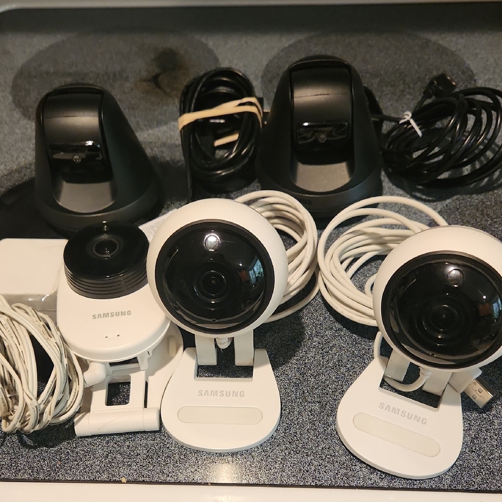 Samsung Security Cameras (5)
